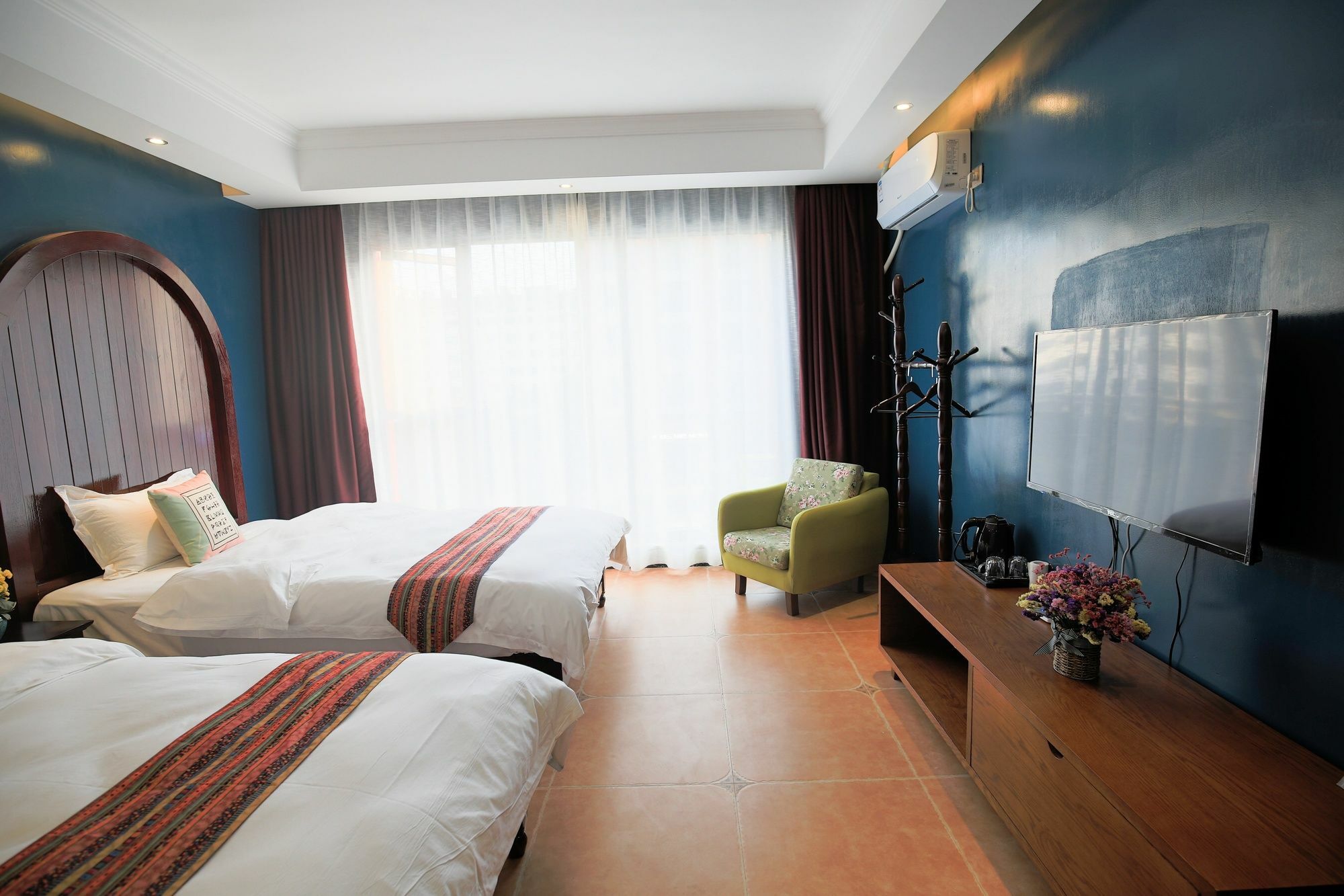 The Time On The Cloud Theme Inn Улинъюань Экстерьер фото